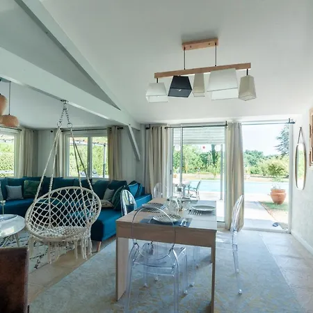Holiday home Au Bonheur Cache